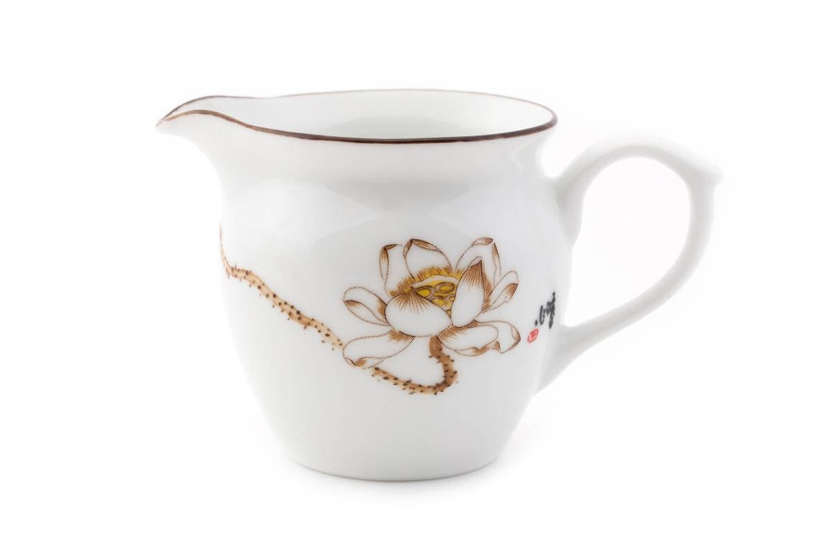 Chahai (gongdaobei) ceramic "Bai Mudan", 160 ml. Price: ₽1,090 rub.