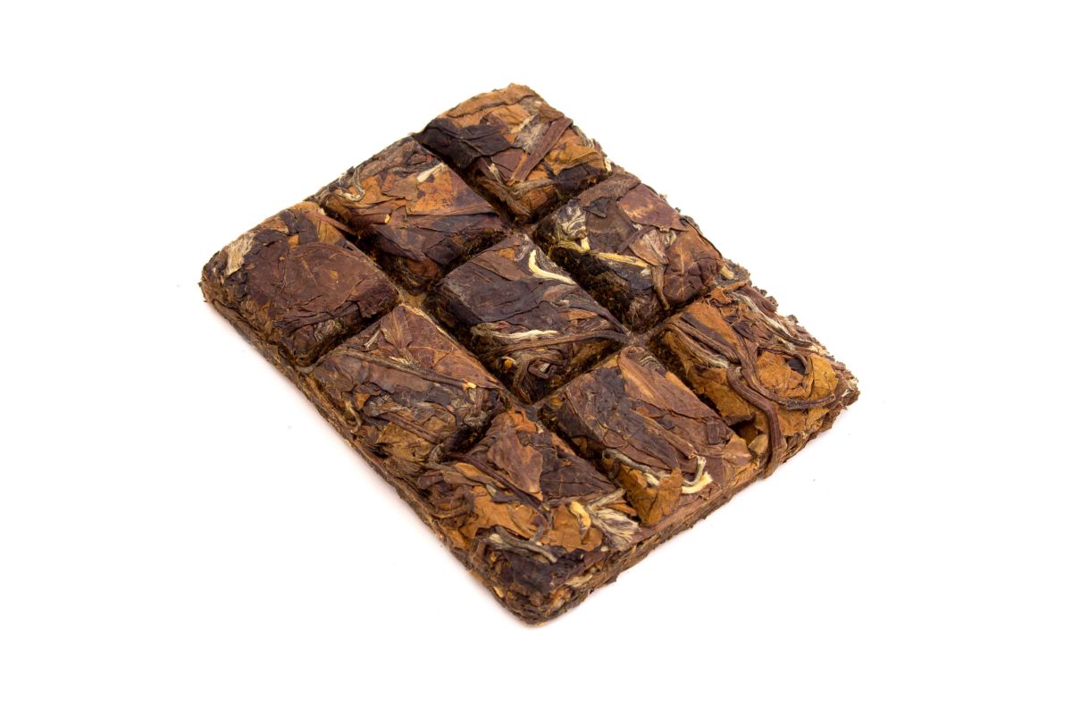 Pressed white tea Белый чай из Фудина