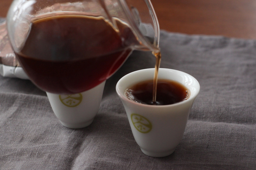 Brewing black puerh Заваривание чёрного пуэра