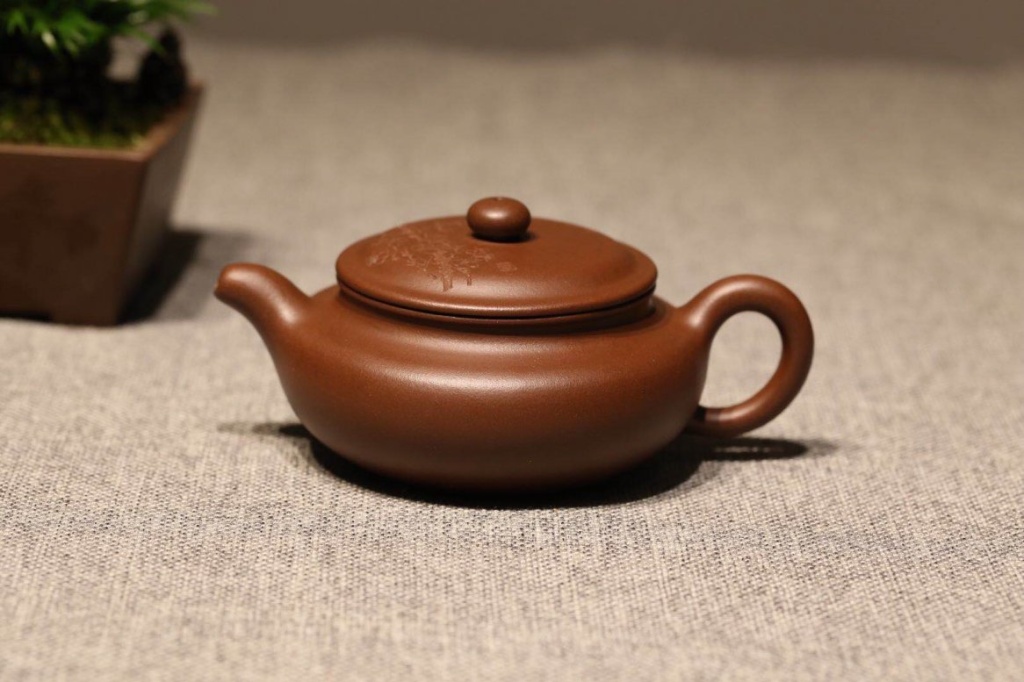 Bianfu (Flat Belly Teapot) (扁腹壶, Biǎn fù hú) Бяньфу, чайник с плоским животом, 扁腹壶, Biǎn fù hú