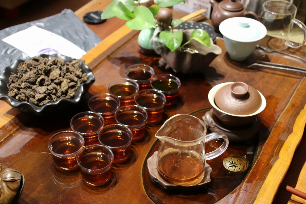 Transformation and aging of tea Трансформация и старение чая