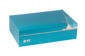 Gift box with loose tea jars "Tea Party by the Sea". Price: ₽5,420 rub.