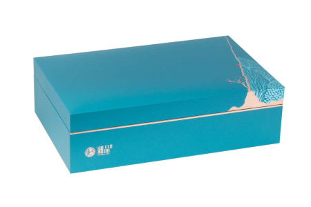 Gift box with loose tea jars "Tea Party by the Sea". Price: ₽5,420 rub.