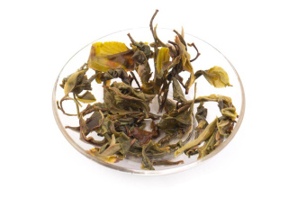 Loose Leaf Pu-erh Tea - Шэн пуэр 2021 г. "Нака цяому" (Высокие деревья из Нака), 