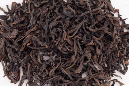 Northern Fujian Oolong from Wuyi, Yan Cha Mito Yan Rougui (Cinnamon Oolong Tea by Master Yang Jianwang from Mito Cliff in Wuyi Mountain)