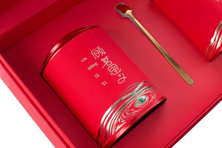 Gift packaging with jars for loose tea "Hongyu". Price: ₽4,680 rub.