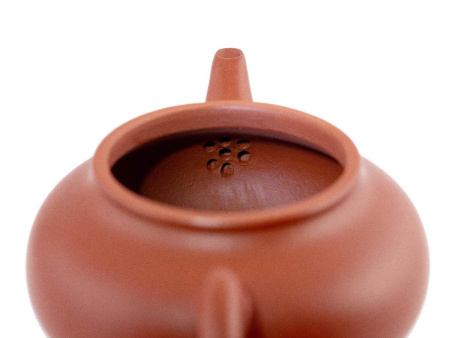 Yixing clay teapot "Swiftness" by master Gao Wenyi, 100 ml.. Price: ₽24,640 rub.
