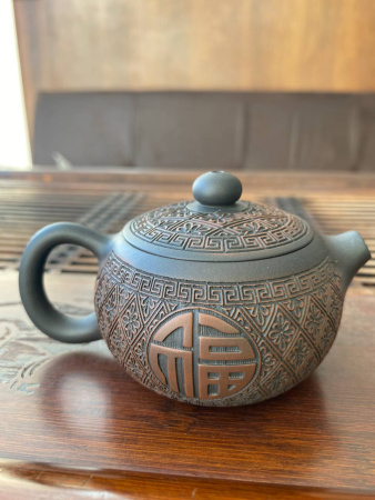 Глиняный чайник из Цзяньшуй, Юньнань "Двухцветный". Price: ₽8,530 rub.