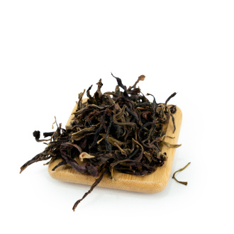 Loose Leaf Pu-erh Tea - Zi Ya Sheng Cha (Sheng Puer with Purple Buds)