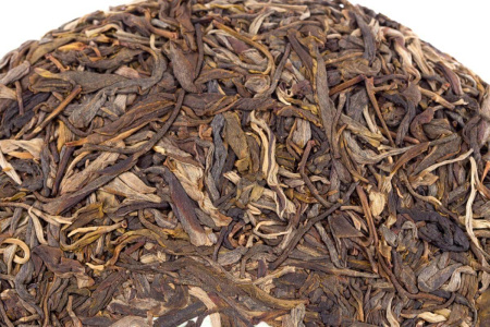 Pressed Raw Pu-erh Tea - Sheng pu-erh 2018 "Daxueshan" brand "Kaishunhao" 357 g, 