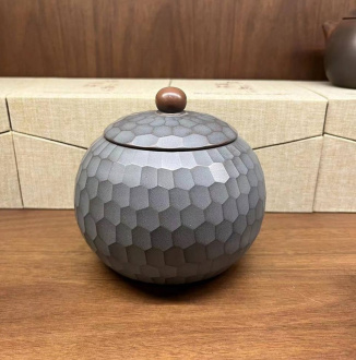 Clay teapot "Urban", 630 ml.. Price: ₽19,060 rub.