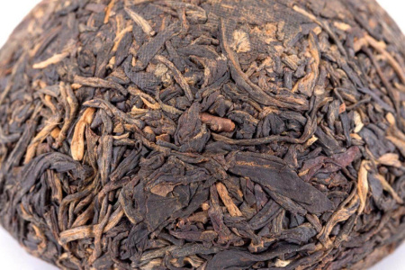 Pressed Raw Pu-erh Tea - Sheng pu-erh 2005 "Premium grade" of the "Pine and Crane" brand from the "Xiaguan" plant, 100 g, 