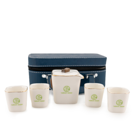 Походный сервиз с кейсом на 4 персоны "Чайная Линия". Price: ₽6,450 rub.