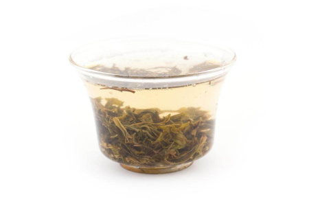 Loose Leaf Pu-erh Tea - Шэн пуэр Маньно Цяому (с прямоствольных деревьев гор Маньно), 