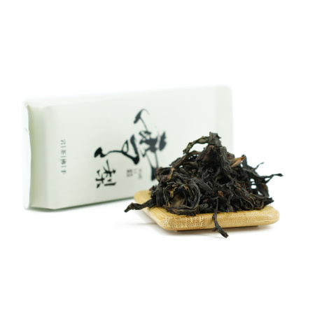 Northern Fujian Oolong from Wuyi, Yan Cha Xue Li Fo Shou (Wuyishan Oolong "Buddha's Palm" by Master Guo Jiafu), 8 g
