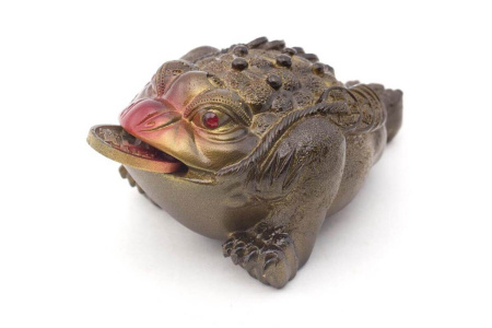 Color-changing tea figurine "Medium Three-legged Wealth Toad with a Red Nose". Price: ₽1,580 rub.