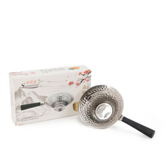 Metal sieve with a metal handle. Price: ₽1,270 rub.