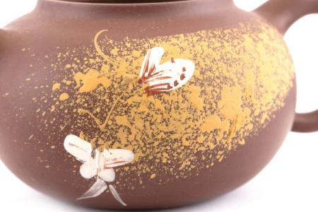 Clay teapot "Dance of flowers", 220 ml. Price: ₽3,700 rub.