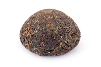 Pressed Raw Pu-erh Tea - Sheng pu-erh 2005 "Premium grade" of the "Pine and Crane" brand from the "Xiaguan" plant, 100 g, 