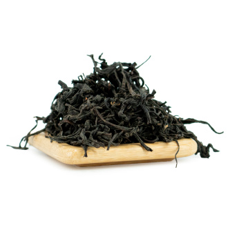 Red tea Zhengshan Xiaozhong (Lapsang Souchong) with a floral aroma