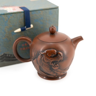 Глиняный чайник из Циньчжоу, Гуанси "Амурский тигр", 210 мл.. Price: ₽27,520 rub.