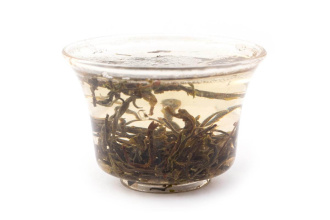 Loose Leaf Pu-erh Tea - Шэн пуэр 2023 г. "Наньбэнь Лаочжай дашу" (Большие деревья из Наньбэнь Лаочжай), 