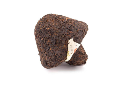 Pressed Raw Pu-erh Tea - Шэн пуэр 2004 г. марки "Священное пламя" завода "Сягуань" гриб 250 г, 