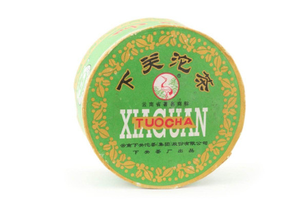Pressed Raw Pu-erh Tea - Sheng pu-erh 2005 "Premium grade" of the "Pine and Crane" brand from the "Xiaguan" plant, 100 g, 