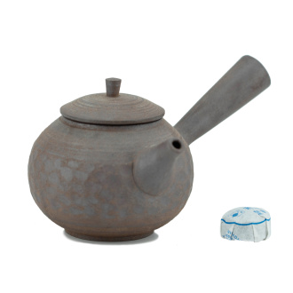 Глиняный чайник из Исин, Цзянсу "Угодный" 200 мл. Price: ₽3,760 rub.