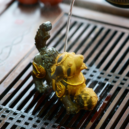 Small Color-Changing Tea Toy "Golden Sky Lion". Price: ₽2,090 rub.