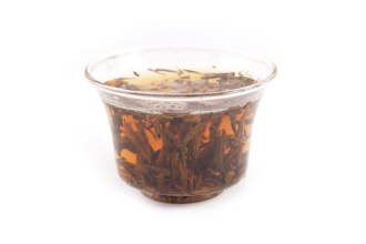 Red tea Dian hong jin zhen (Golden Needles)