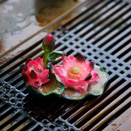 Color-changing tea toy "Lotus Island". Price: ₽1,900 rub.