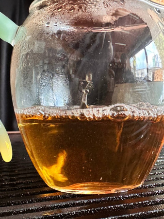 Pressed Raw Pu-erh Tea - Шэн пуэр 2015 года с больших чайных деревьев деревни Лаобаньчжан 200 г, 