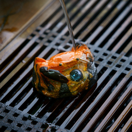 Color-changing tea figurine "Crab with Pearl". Price: ₽1,690 rub.