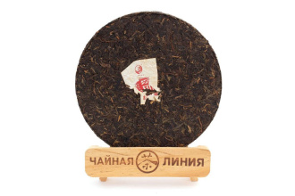 Pressed Raw Pu-erh Tea - Sheng pu-erh 2013 "Red Seal" brand "Pine and Crane" factory "Xiaguan" cake 357 g, 