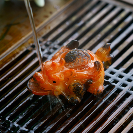 Color-changing tea figurine "Bi Se". Price: ₽2,090 rub.