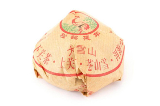 Pressed Raw Pu-erh Tea - Sheng pu-erh 2018 "Golden Thread" brand "Pine and Crane" factory "Xiaguan" nest 100g, 