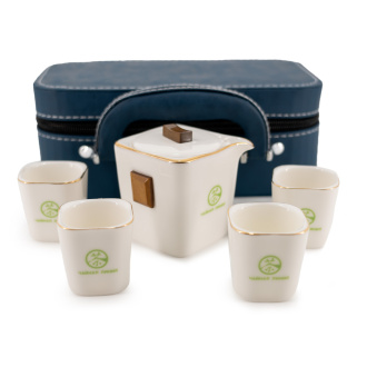 Походный сервиз с кейсом на 4 персоны "Чайная Линия". Price: ₽6,450 rub.