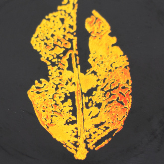 "Black Leaf" Teapot or Bowl Stand. Price: ₽1,220 rub.