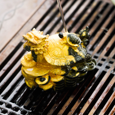 Large color-changing tea toy "Golden Dragon". Price: ₽2,370 rub.