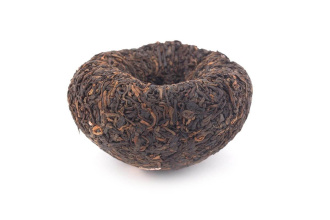 Pressed Rip Pu-erh Tea - Shu Puer 2009 "V93" brand "Dai" plant "Menghai" 100 g, 