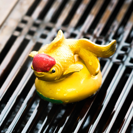 Color-changing tea figurine "Oranda". Price: ₽1,420 rub.