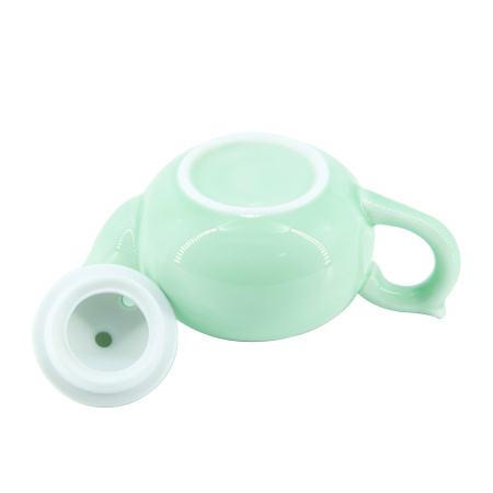 Porcelain teapot "Karpik", 225 ml.. Price: ₽1,730 rub.