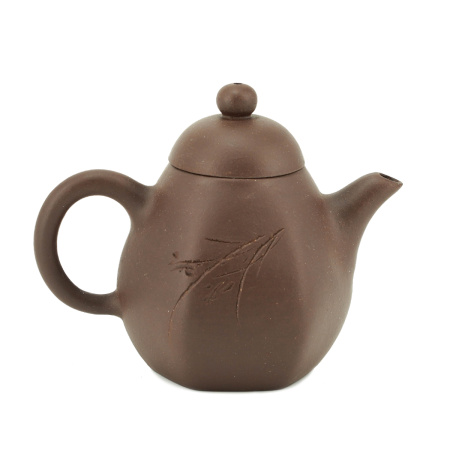 Ceramic teapot from Yixing, Jiangsu "Eggplant", 175 ml.. Price: ₽3,630 rub.