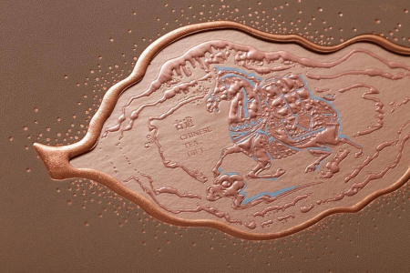 Gift packaging for the "Pressed White Tea" pancake. Price: ₽3,350 rub.