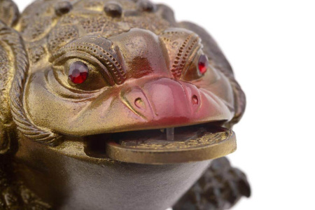 Color-changing tea figurine "Medium Three-legged Wealth Toad with a Red Nose". Price: ₽1,580 rub.