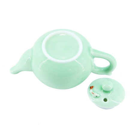 Porcelain teapot "Karpik", 225 ml.. Price: ₽1,730 rub.
