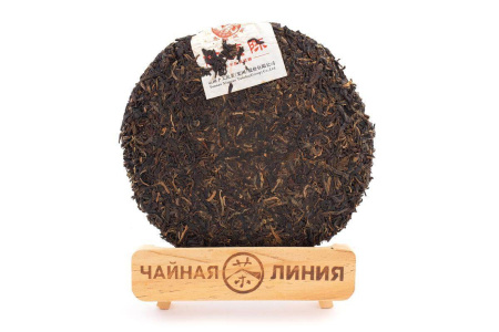 Pressed Raw Pu-erh Tea - Sheng pu-erh 2013 "Highland" from the Xiaguan factory, 357 g cake, 