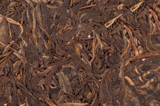 Pressed Raw Pu-erh Tea - Sheng pu-erh 2020 "Golden Banzhang" brand "Kaishunhao" 357 g, 