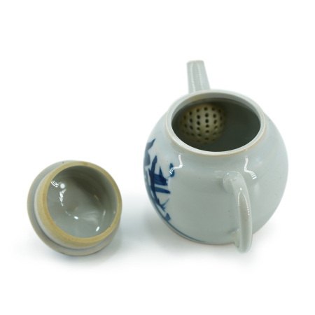 Hand-painted celadon teapot "Hieroglyphics" 120 ml. Price: ₽4,330 rub.